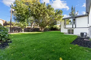 8657 S 910 E, Sandy, UT 84094 - Photo 31