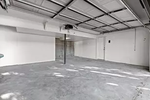 8657 S 910 E, Sandy, UT 84094 - Photo 29