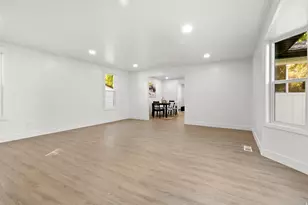 8657 S 910 E, Sandy, UT 84094 - Photo 13