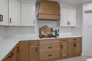 2271 E Alta Canyon Dr S, Sandy, UT 84093 - Photo 13