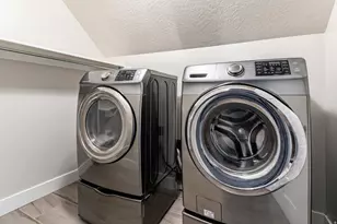 68 E Zinfandel Ln, Vineyard, UT 84059 - Photo 17