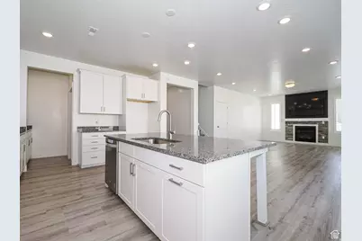 3022 S Shoreline Dr S, Syracuse, UT 84075 - Photo 25