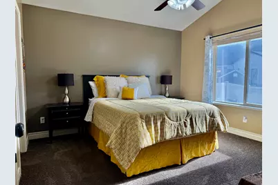 1526 E Shadow Dr, Eagle Mountain, UT 84005 - Photo 15