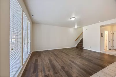 907 N Farmington Crossing W, Farmington, UT 84025 - Photo 5