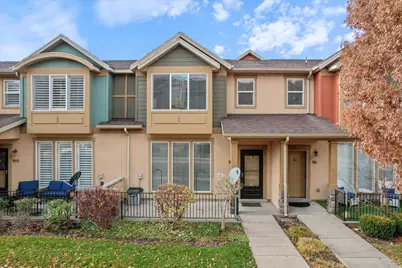 907 N Farmington Crossing W, Farmington, UT 84025 - Photo 1