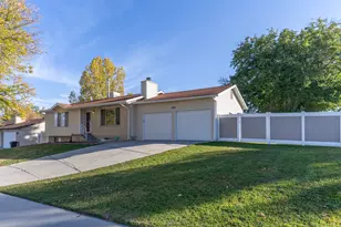 1451 W Bluemont Dr S, Taylorsville, UT 84123 - Photo 3