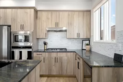 2255 N Tuweap Dr #22, Saint George, UT 84770 - Photo 9