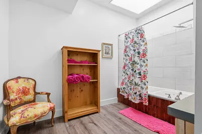 2790 E Lancaster Dr S, Salt Lake City, UT 84108 - Photo 23