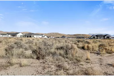 9709 N Hibiscus Ln #718, Eagle Mountain, UT 84005 - Photo 15