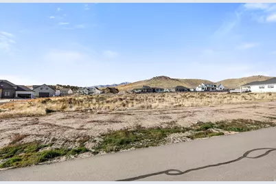 9709 N Hibiscus Ln #718, Eagle Mountain, UT 84005 - Photo 19