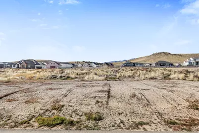 9709 N Hibiscus Ln #718, Eagle Mountain, UT 84005 - Photo 11