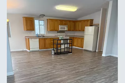 1111 N 2000 W #21, Farr West, UT 84404 - Photo 7