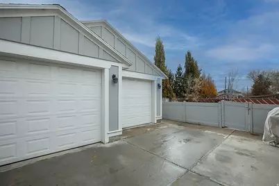 2118 E Terra Linda Dr, Holladay, UT 84124 - Photo 3