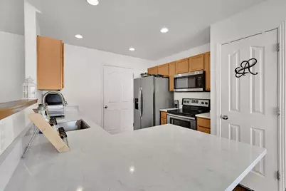 11935 S Powder Cv, Herriman, UT 84065 - Photo 11