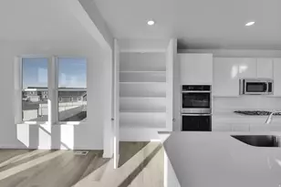 8655 N Halloran Ct, Lake Point, UT 84074 - Photo 15