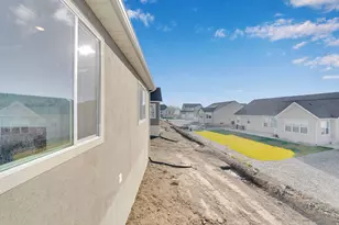 8655 N Halloran Ct, Lake Point, UT 84074 - Photo 33