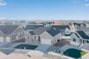 8655 N Halloran Ct, Lake Point, UT 84074 - Photo 29