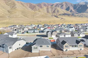 8655 N Halloran Ct, Lake Point, UT 84074 - Photo 29