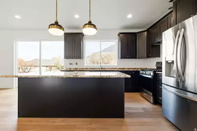 649 E 800 S, Springville, UT 84663 - Photo 11