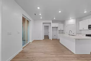 1853 S Queens Garden Dr, Washington, UT 84780 - Photo 31