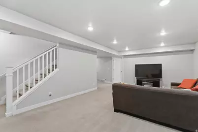 2326 N Penstemon Way W, Lehi, UT 84048 - Photo 19