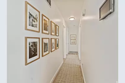 943 W 60 N, Layton, UT 84041 - Photo 9