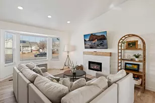 943 W 60 N, Layton, UT 84041 - Photo 3