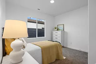 1841 S Queens Garden Dr, Washington, UT 84780 - Photo 13