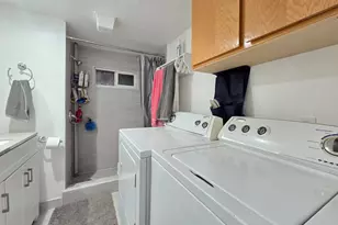 3860 Midland Dr, Roy, UT 84067 - Photo 9