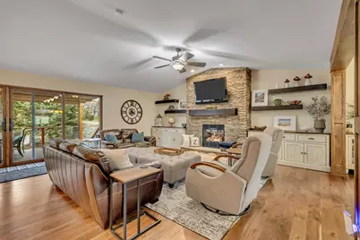 7970 S Grand Vista Way E, Cottonwood Heights, UT 84121 - Photo 13