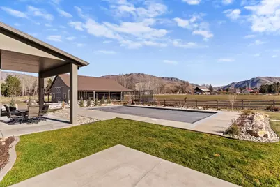 560 S 8600 E, Huntsville, UT 84317 - Photo 43