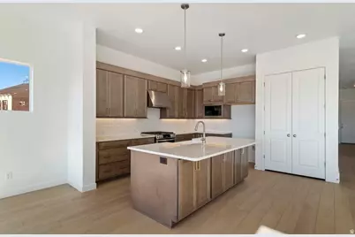 1308 E Larkspur Way, Layton, UT 84040 - Photo 11