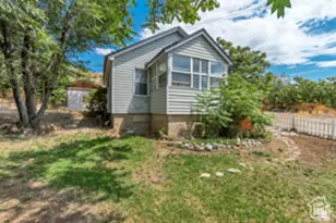 1220 N Hillside Dr E, Genola, UT 84655 - Photo 1