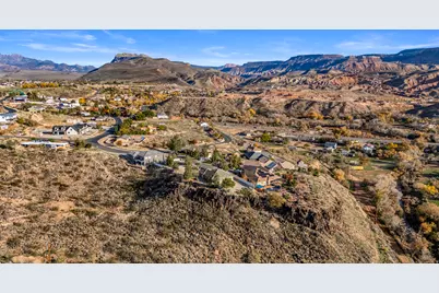 205 Terrace Cir, Toquerville, UT 84774 - Photo 35