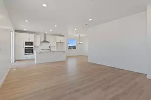 5470 N Saddle Stone Dr E, Eagle Mountain, UT 84005 - Photo 11