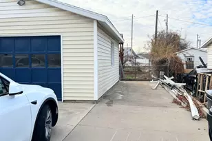 2184 S Sorrento Dr, Woods Cross, UT 84087 - Photo 29