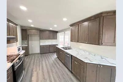 2184 S Sorrento Dr, Woods Cross, UT 84087 - Photo 3