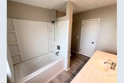 2184 S Sorrento Dr, Woods Cross, UT 84087 - Photo 17