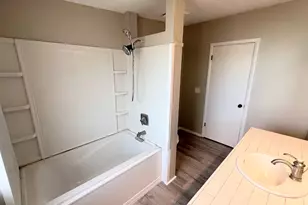 2184 S Sorrento Dr, Woods Cross, UT 84087 - Photo 17