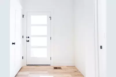 817 W 70 N, Hyrum, UT 84319 - Photo 3