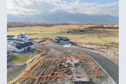 817 W 70 N, Hyrum, UT 84319 - Photo 13