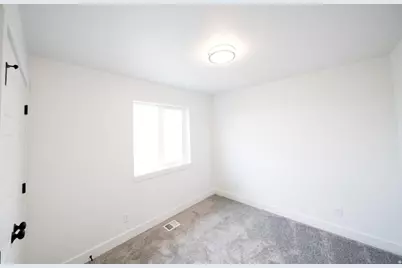 2377 N 740 E, North Logan, UT 84341 - Photo 17