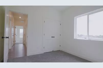 828 W 70 N, Hyrum, UT 84319 - Photo 13