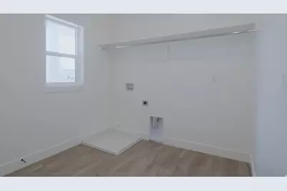 828 W 70 N, Hyrum, UT 84319 - Photo 15