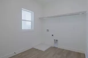 828 W 70 N, Hyrum, UT 84319 - Photo 15