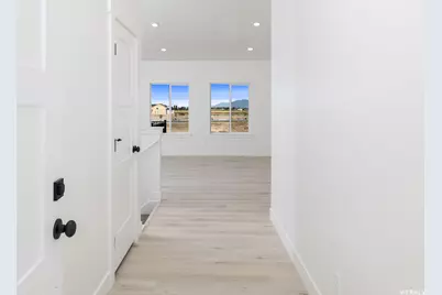 69 N 850 W, Hyrum, UT 84319 - Photo 21