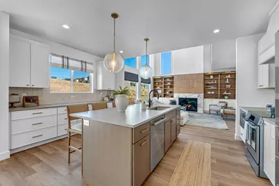 6997 W Farnsworth Peak Dr S #309, West Jordan, UT 84081 - Photo 11