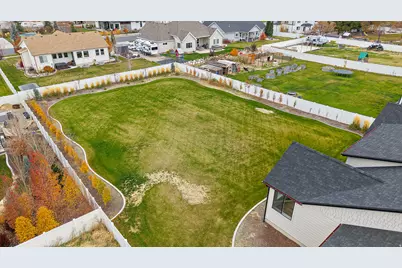 897 N Main St St, Mapleton, UT 84664 - Photo 39