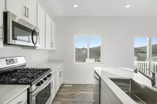 1666 W Blue Flax Dr, Saratoga Springs, UT 84045 - Photo 15