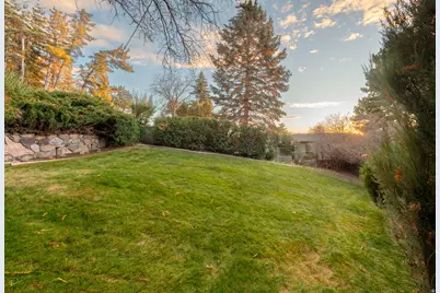 2662 E Skyline Dr S, Salt Lake City, UT 84108 - Photo 13